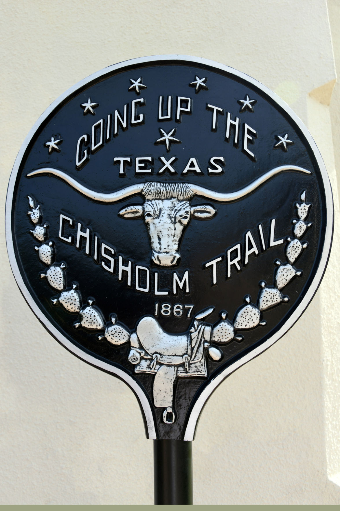 275 Chisholm Trail marker at Waco, Texas.JPG